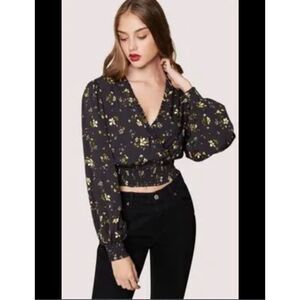 NWT Lost + Wander Champagne Daisy Floral Long Sleeve Crop Black Smocked Top 3X